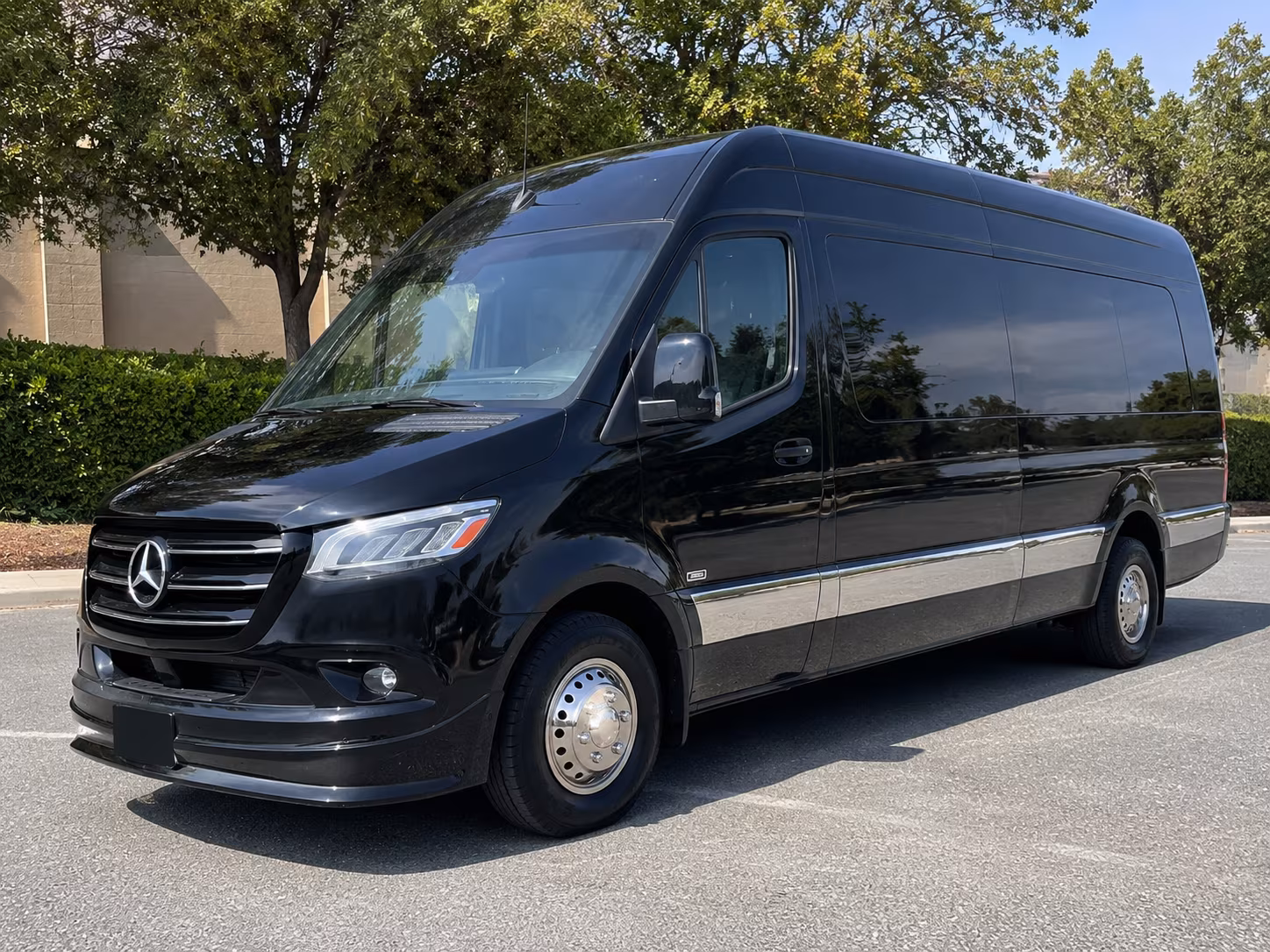 aurora wine tour transportation