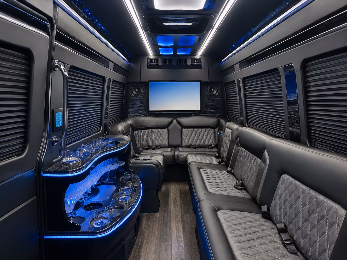 browse a large selection of buses and pricing for farmington airport runs in seconds