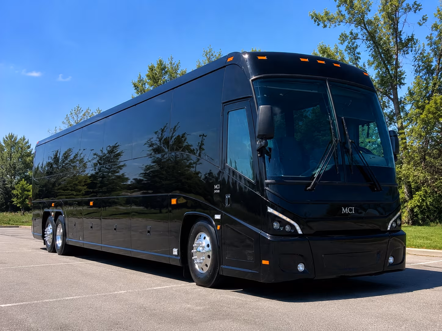 charter a bus to albuquerque for unm lobos and isotopes games