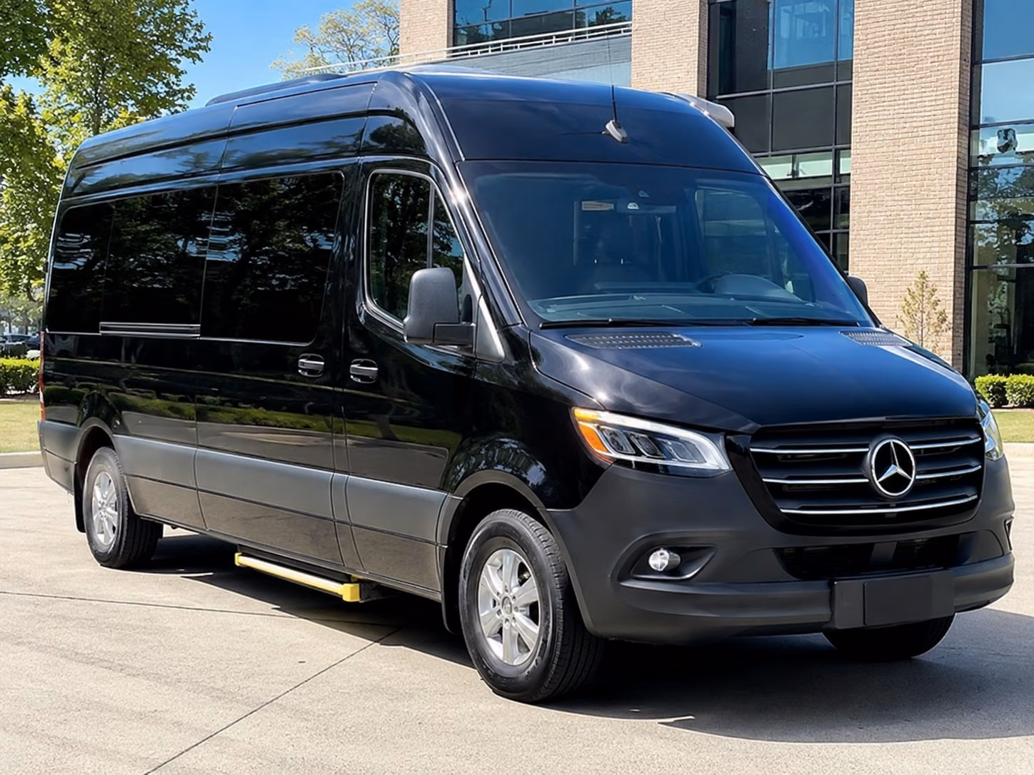 farmington airport transportation onboard seating