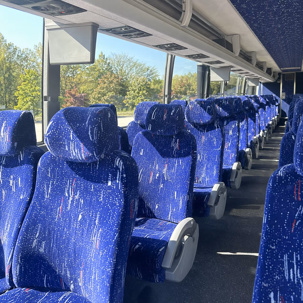 farmington bus rental service area