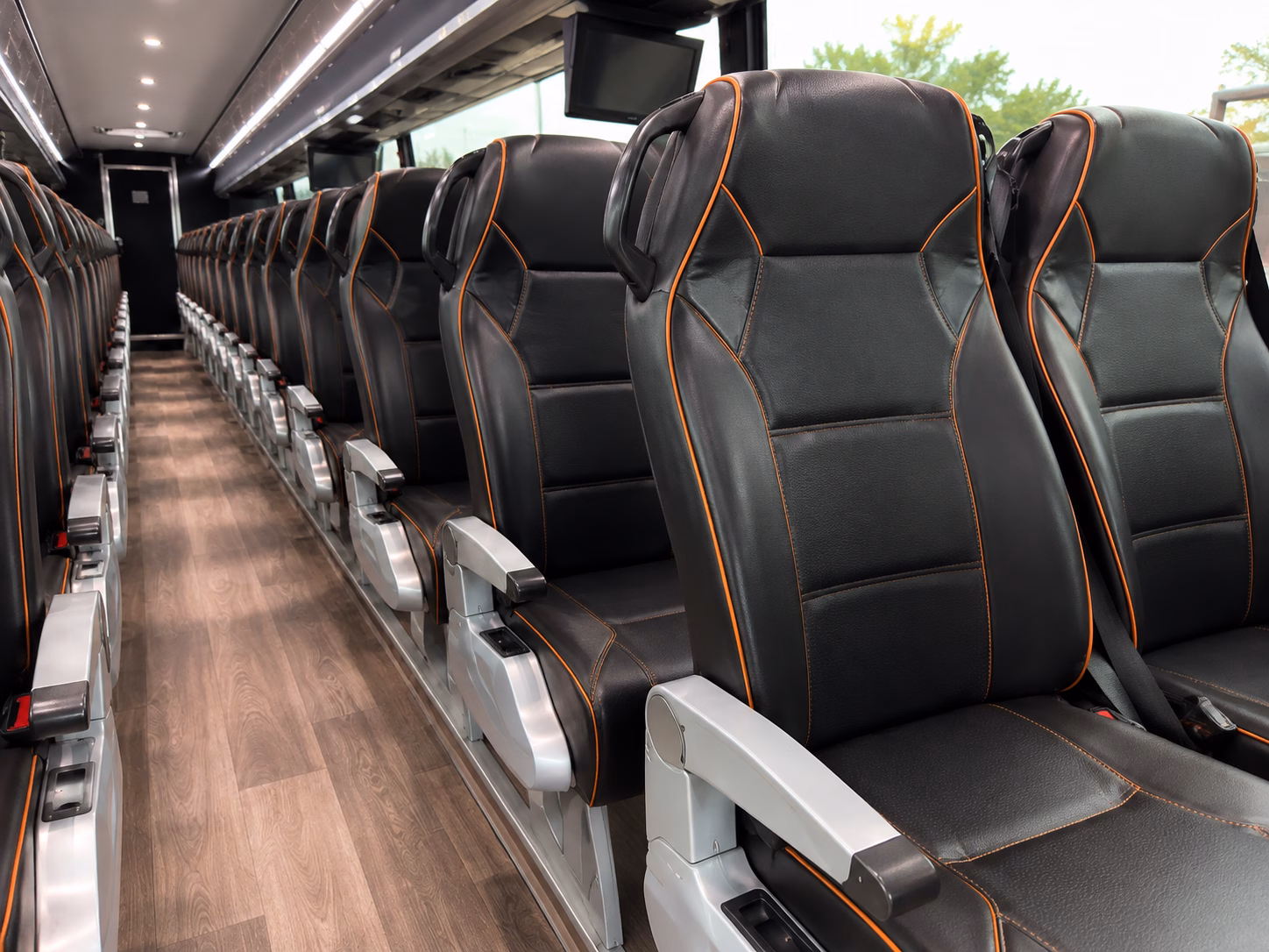 farmingtoncharterbuscompany com is ready to help you find sporting event transportation for any game day in farmington