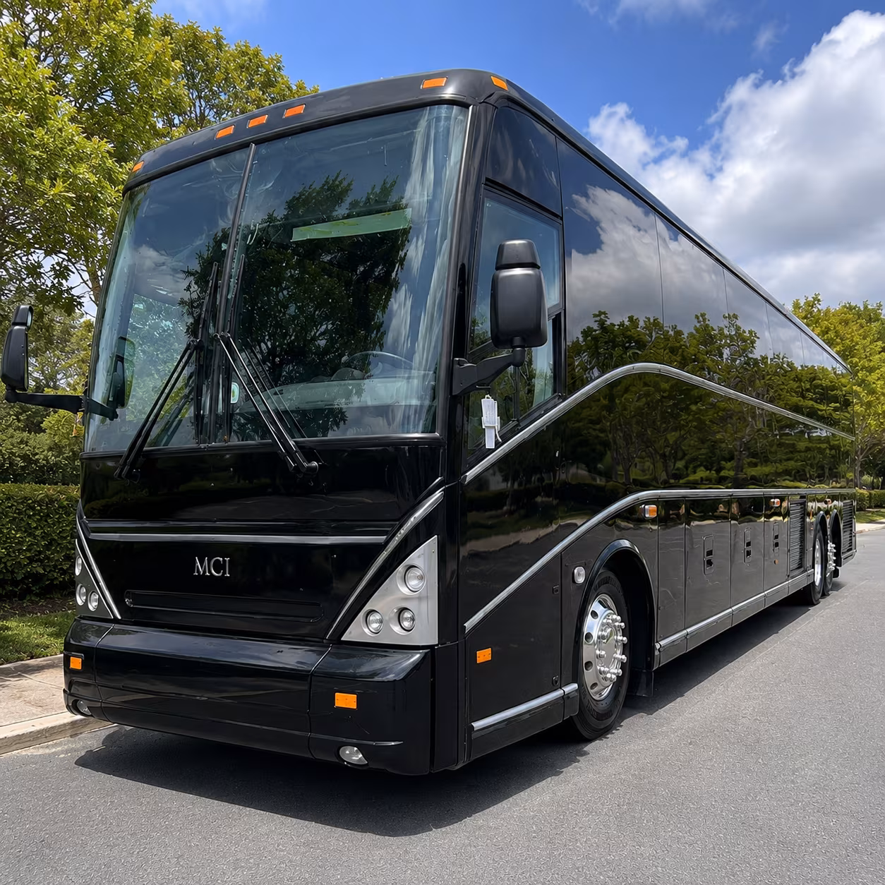 farmingtoncharterbuscompany com is the easiest way to find field trip buses for navajo lake berg park and beyond
