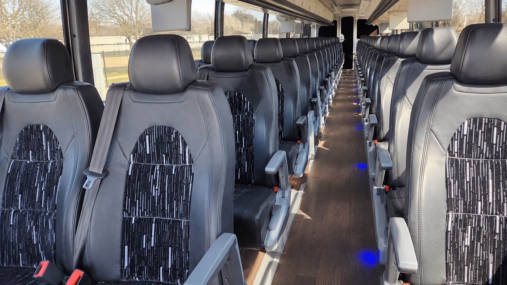 how the type of bus changes the price in farmington new mexico