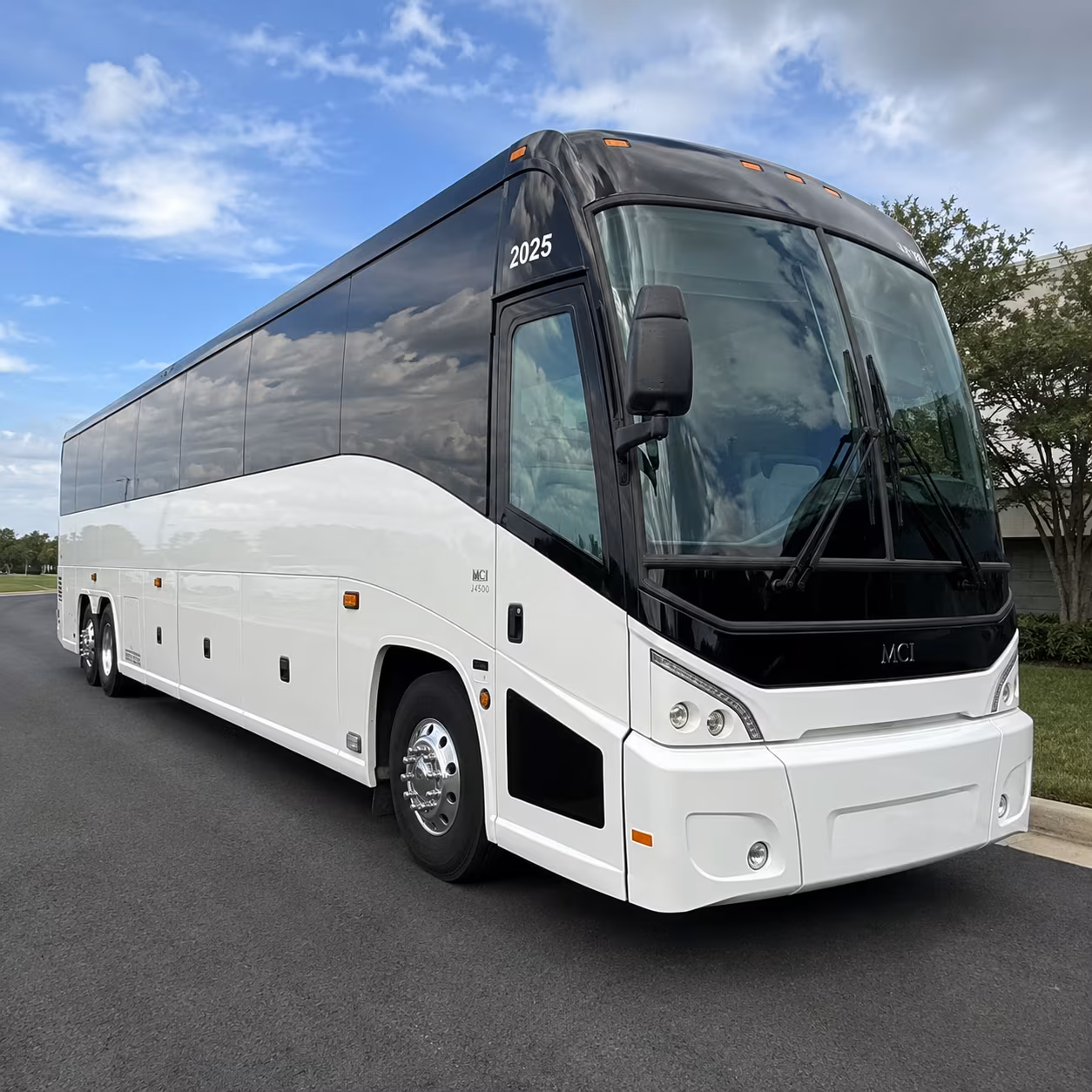 the right bus for corporate shuttles across the san juan basin