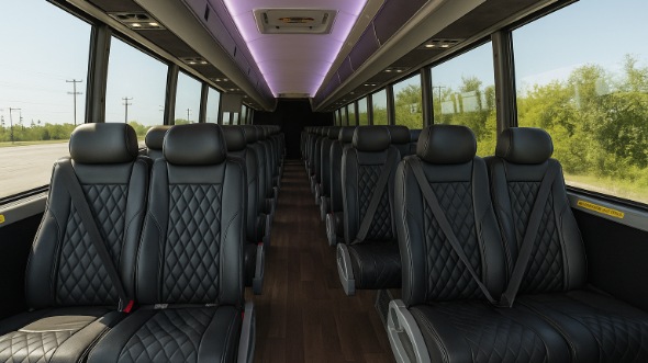 farmington 35 passenger minibus rental