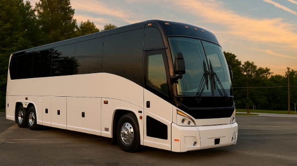 farmington airport shuttles